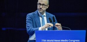 Diretor do NYT critica empresas de IA por roubo de informações