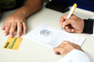 Bolsa Família: 90 mil beneficiários pendem acompanhamento de saúde