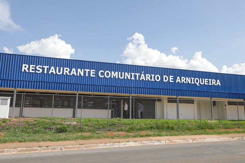 Restaurantes comunitários reforçam alimentação saudável nas festas juninas