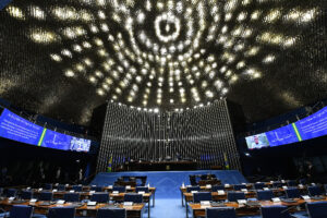 Votação do Estatuto do Aprendiz é adiada no Senado e aumenta incerteza sobre novo marco legal