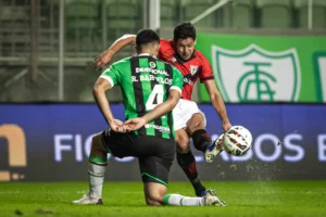 De virada, Atlético derrota América-MG fora de casa