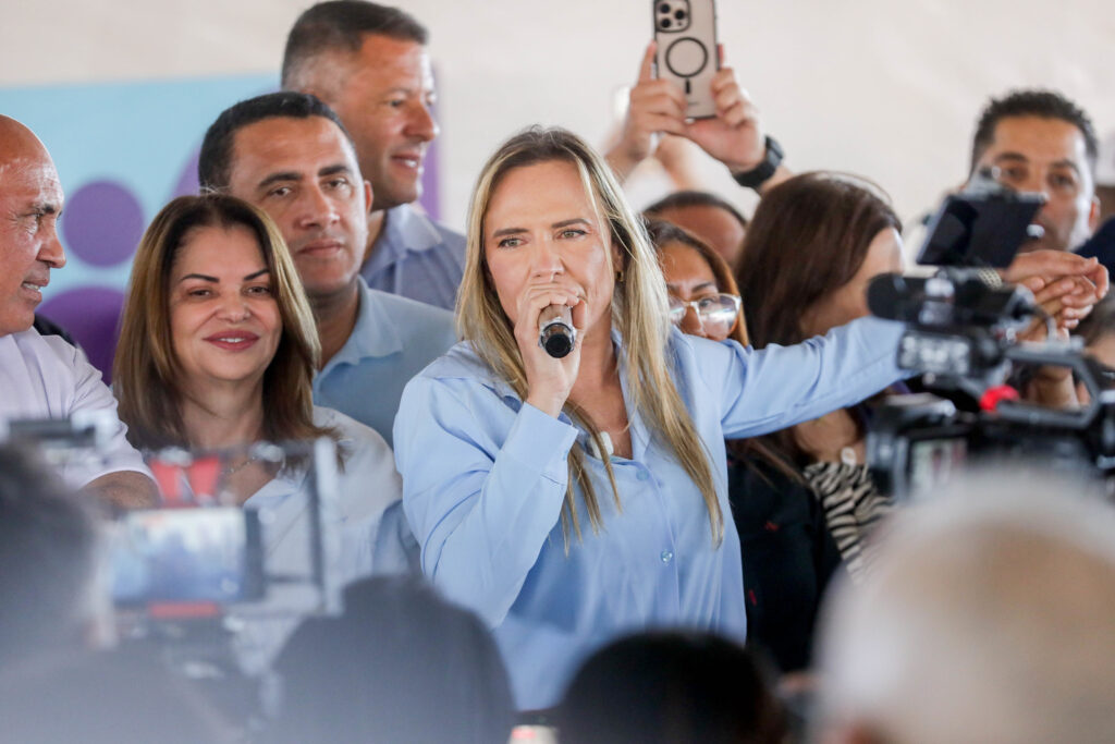 Celina Leão minimiza tensão com Ibaneis e defende união do governo