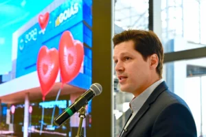 "Mais saúde e cura para crianças”, diz Daniel sobre 1º ano do Cora