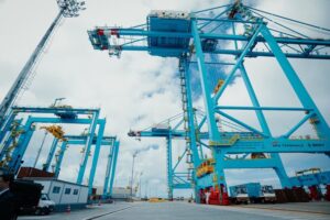 Suape inaugura terminal 100% eletrificado com investimento de R$ 2 bilhões