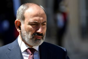 Primeiro-ministro armênio vence eleições após guinada em direção ao Ocidente