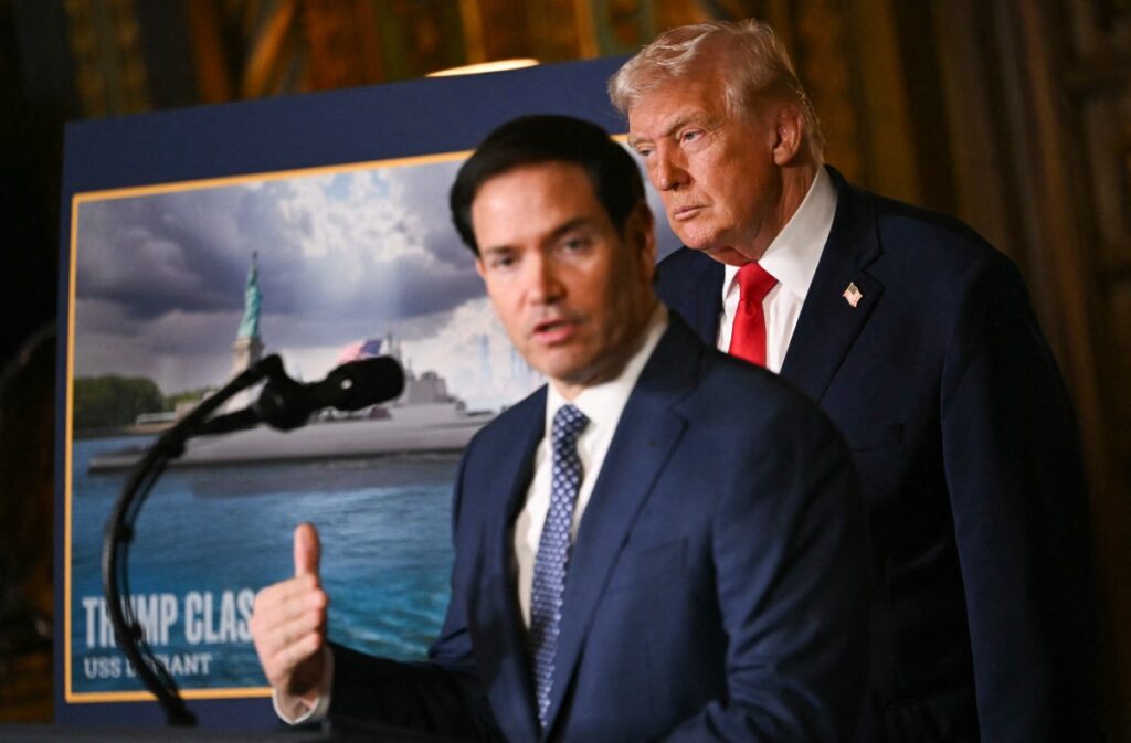 Rubio considera “absurda” preocupação dos democratas com saúde mental de Trump