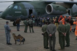 Brasil intensifica busca e resgate na Venezuela após terremoto