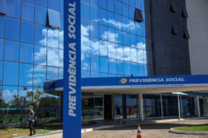 TCU determina que INSS mude sistema de concessão automática de aposentadorias; entenda
