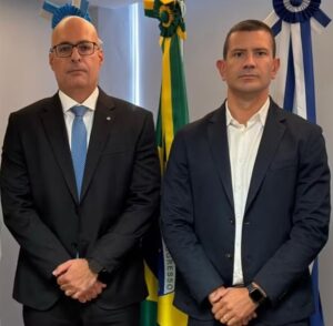 Pré-candidato no RJ, ex-secretário de Polícia Civil expandiu promoções por bravura e se autopromoveu