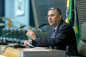 PSDB acusa líder na Alesp de violência de gênero após discussão em audiência sobre Sabesp