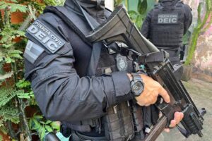 Operação atinge núcleo do CV suspeito de roubar canetas emagrecedoras em Salvador