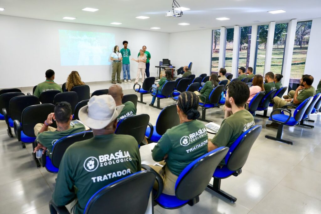 Zoológico de Brasília capacita equipe em biossegurança