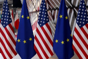 Comissário do Comércio da UE cobra que EUA cumpram acordo tarifário de 15% com bloco europeu