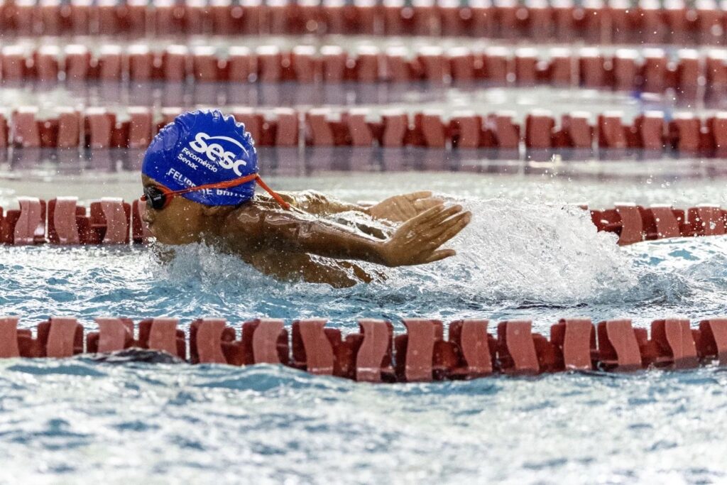 Brasília sedia maior campeonato infantil de natação do Brasil