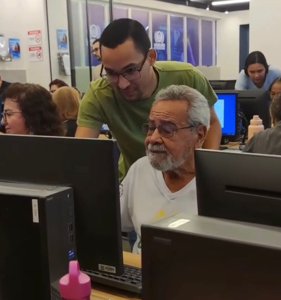UnB desenvolve ferramenta digital para idosos acessarem saúde online