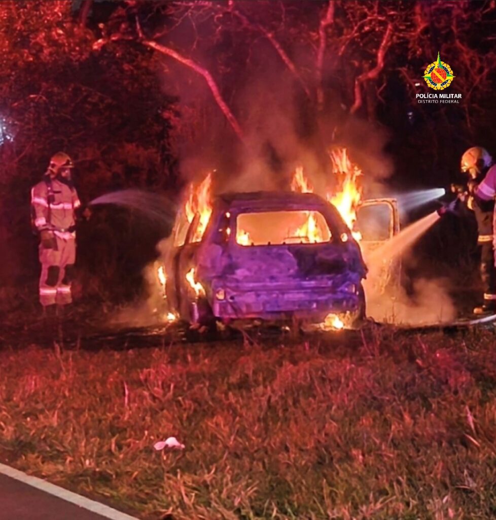Dupla é detida após incêndio criminoso em veículo no Park Way
