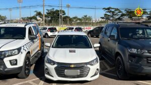 PM recupera carro roubado após perseguição por ruas de Taguatinga