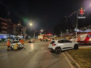 Colisão entre dois carros deixa homem ferido na Asa Norte