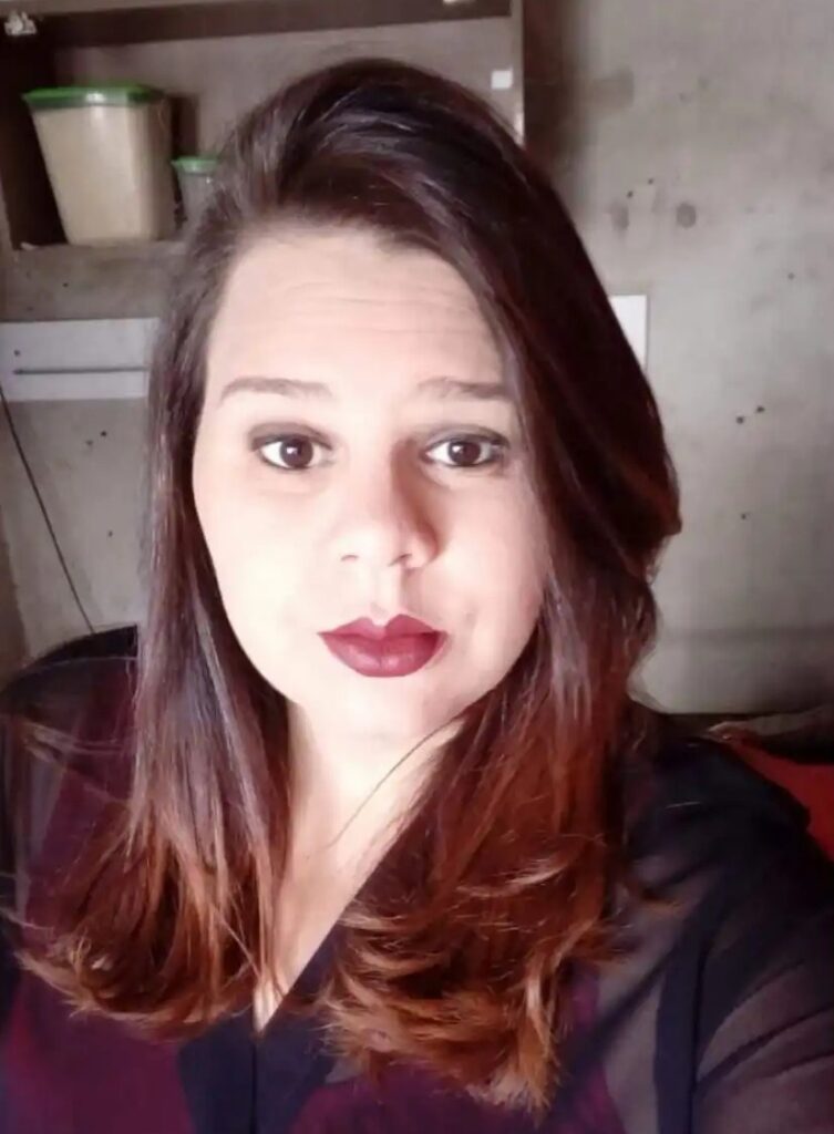 Mulher grava vídeo sobre falta de médicos e morre em UPA de MG