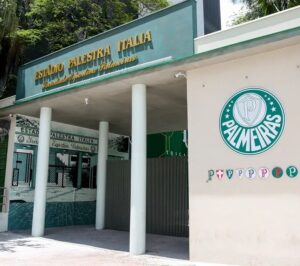 Polícia apura denúncia de estupro de criança de 4 anos dentro do Palmeiras