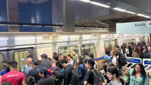 Metrô-DF enfrenta problemas estruturais e metroviários alertam para o risco de colapso