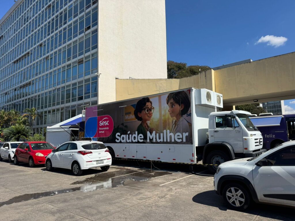 Unidades móveis do Sesc-DF levam saúde gratuita ao MEC 