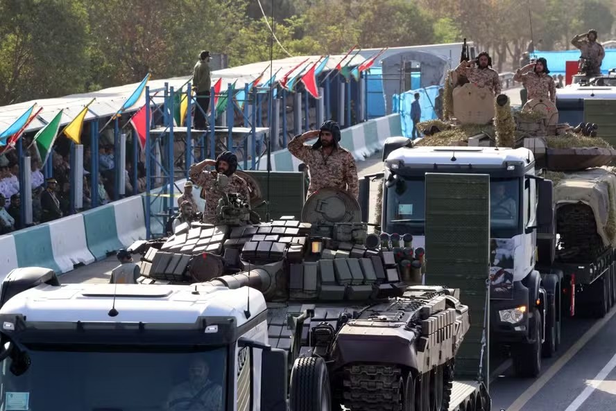 Exército iraniano ameaça com ‘resposta dura’ a ataques israelenses no Líbano