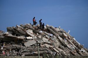 Novo tremor sacode a Venezuela; esperança de encontrar sobreviventes diminui