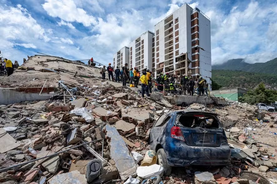 Busca por sobreviventes dos terremotos na Venezuela chega ao ‘último minuto’