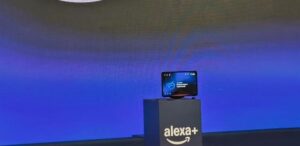 Alexa+ com IA chega ao Brasil e pode até pedir Uber; veja quanto custa