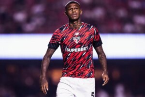 Arboleda explica sumiço, revela depressão e se desculpa