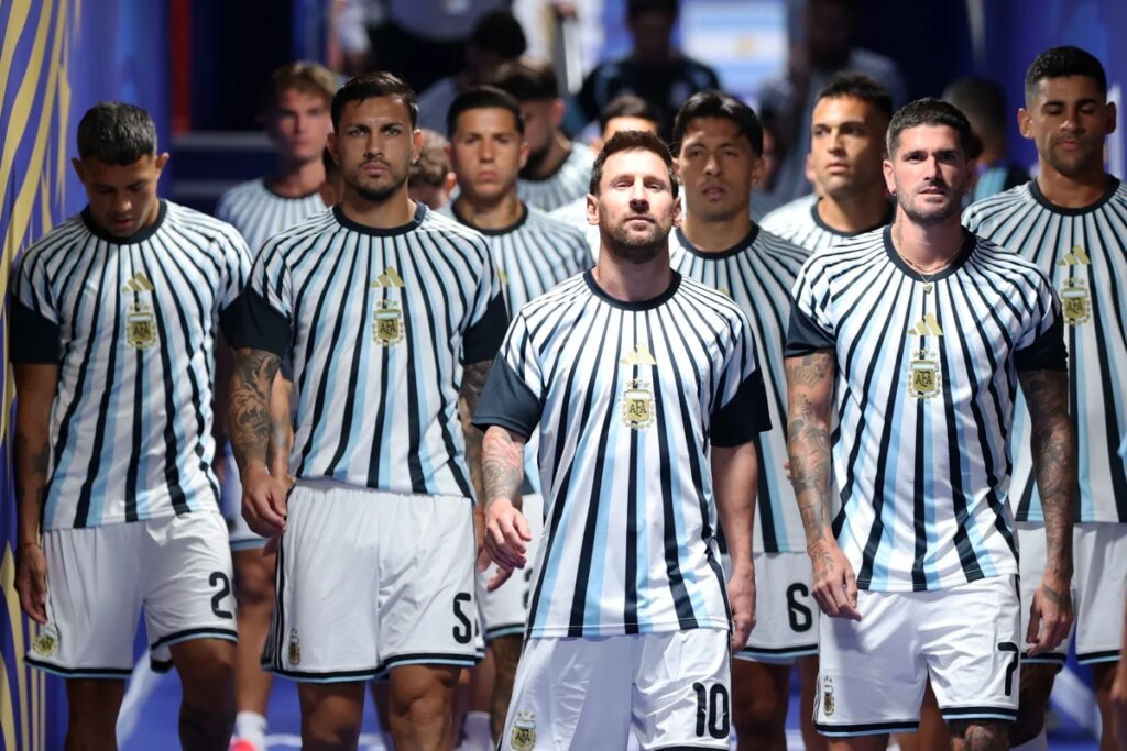 Messi se torna o 1º jogador da história a jogar seis Copas do Mundo