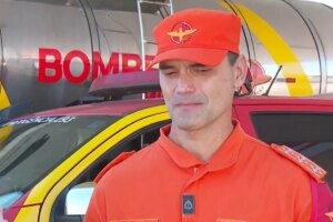 Bombeiro se emociona ao falar sobre morte de menina de 2 anos em GO