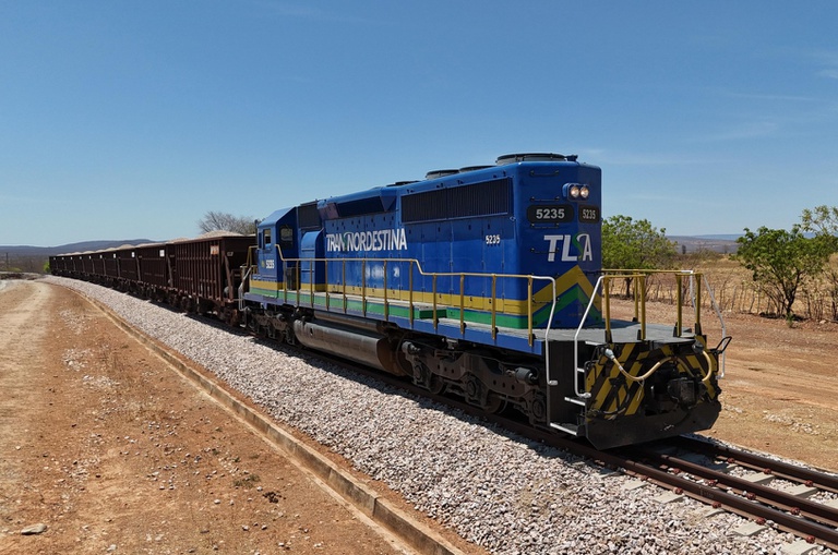 Transnordestina supera 100 km concluídos e acelera obras