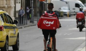 Pedidos de farmácia crescem 83% no delivery em Goiás