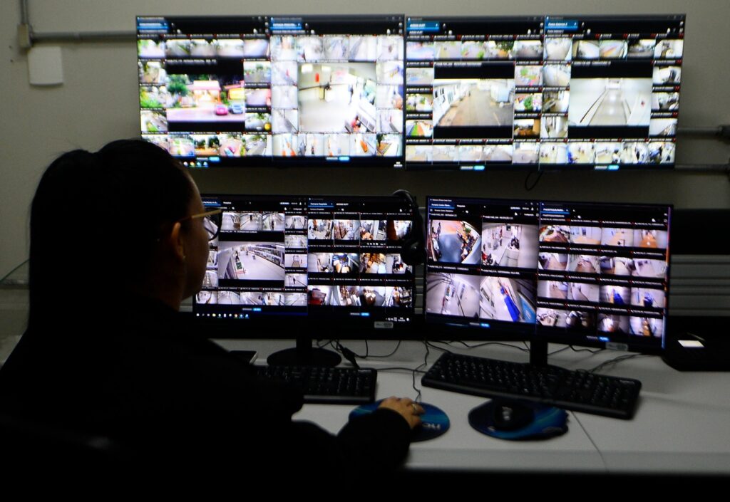 GDF integra câmeras da saúde ao sistema de segurança pública