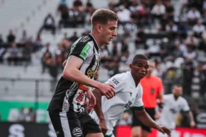Thiago pega pênalti, mas Goiás deixa vitória escapar em Minas