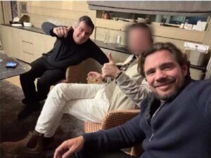Hotéis e restaurantes pagos por Vorcaro a Ciro têm vinho de R$ 440 mil e vista para Central Park