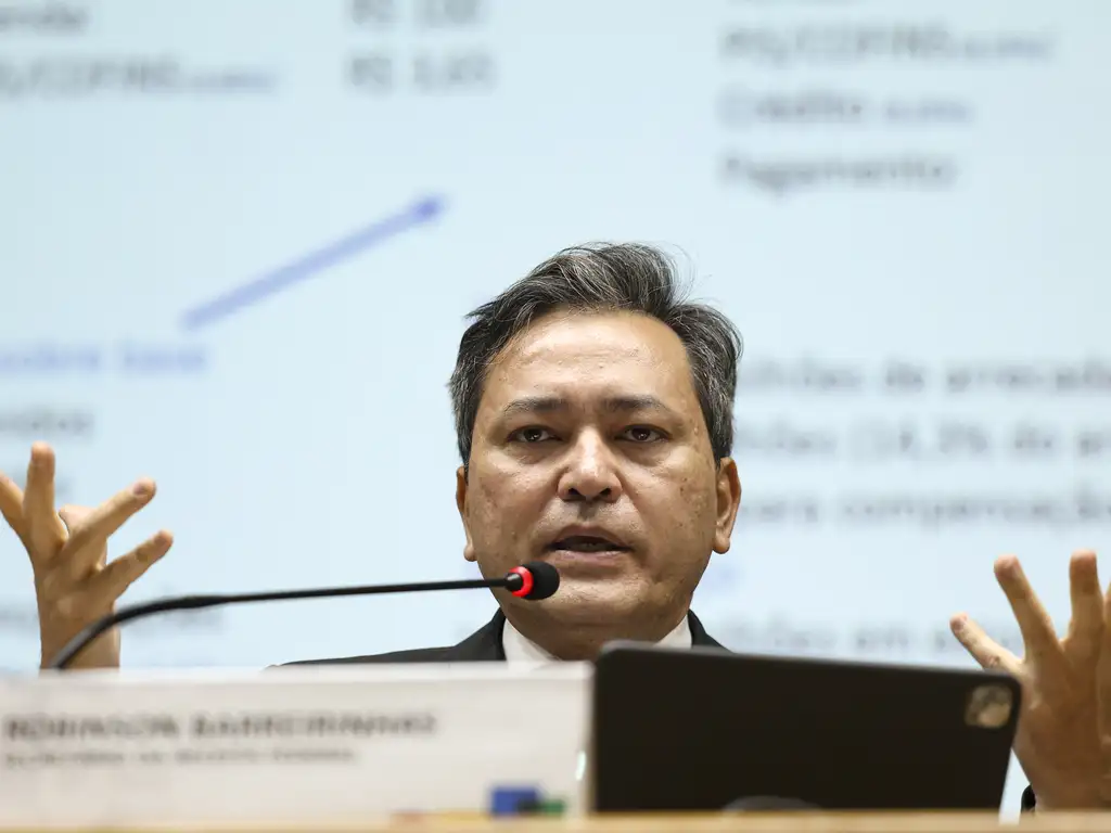 Barreirinhas diz que não há hipótese de voltar atrás na reforma tributária
