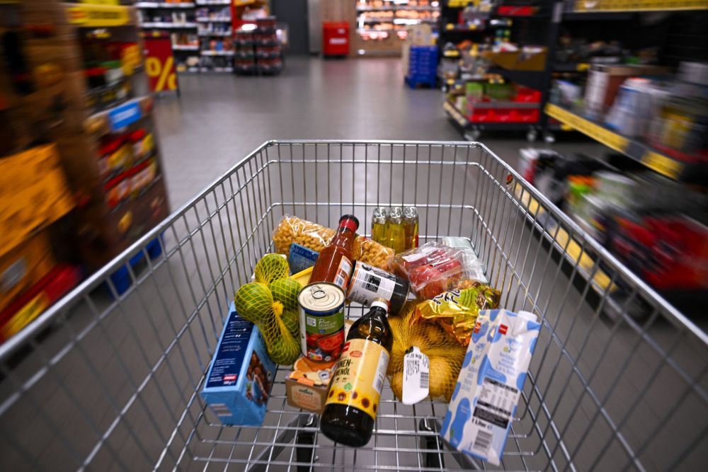 Leite, legumes e feijão mais caros: preço de alimentos sobe e pressiona a renda do consumidor