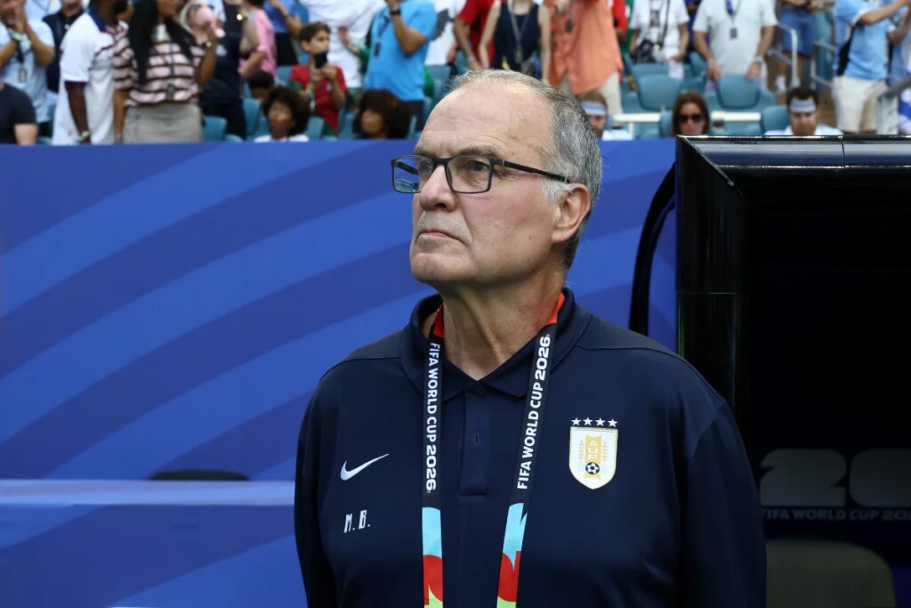 Bielsa descarta retorno de Arrascaeta contra a Espanha