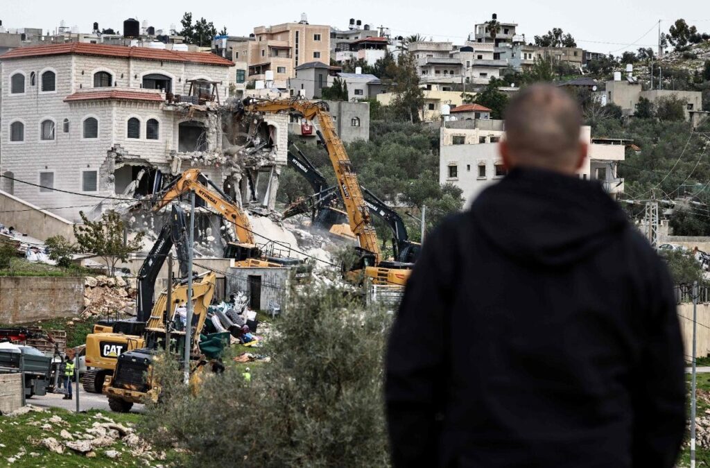 Ocidente impõe mais sanções a organizações e colonos israelenses na Cisjordânia