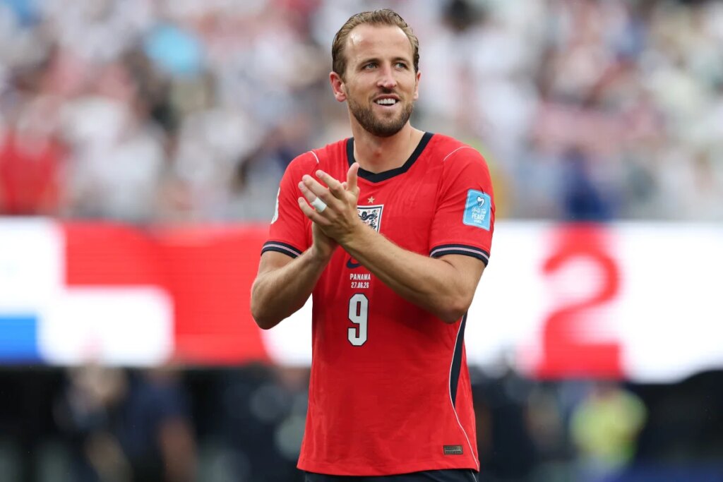 Harry Kane supera melhor temporada de Cristiano Ronaldo na carreira