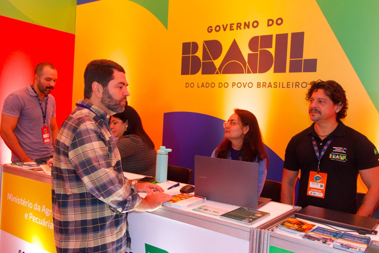 MPA amplia acesso a serviços em seminário de prefeitos em Fortaleza