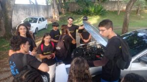 Detran-DF forma 231 estudantes em curso sobre trânsito