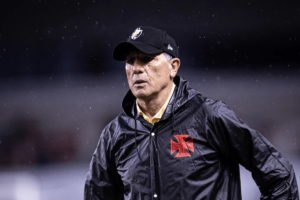 Vasco anuncia a demissão do técnico Renato Gaúcho