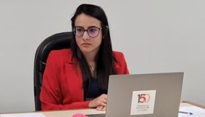 Juíza morta após coleta de óvulos: cirurgia de urgência só foi feita 28h após hemorragia aguda