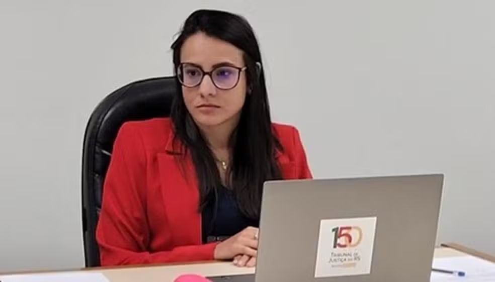 Juíza morta após coleta de óvulos: cirurgia de urgência só foi feita 28h após hemorragia aguda