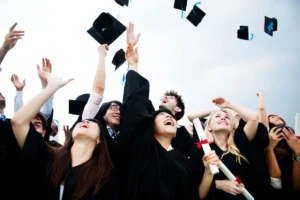 TJGO suspende cobrança contra empresas de formatura