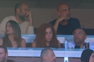Guardiola vai ao estádio para acompanhar Escócia x Marrocos